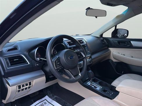 Used 2018 Subaru Outback 2.5i AWD/4WD image 11