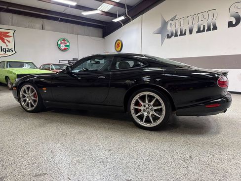 Used 2005 Jaguar XK8 Coupe RWD image 4