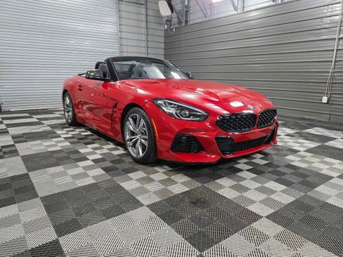 Used 2021 BMW Z4 sDrive30i w/ M Sport Package image 4