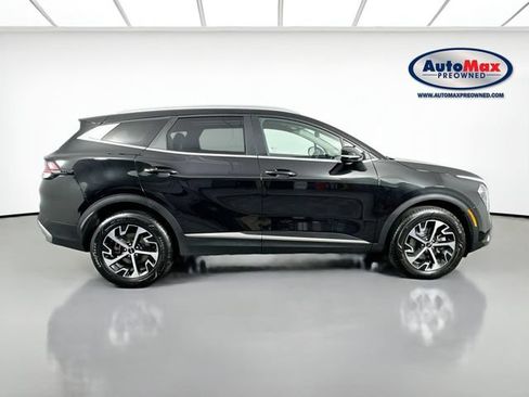 Used 2023 Kia Sportage EX AWD/4WD image 9