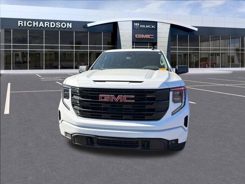 Used 2026 GMC Sierra 1500 Elevation AWD/4WD image 4