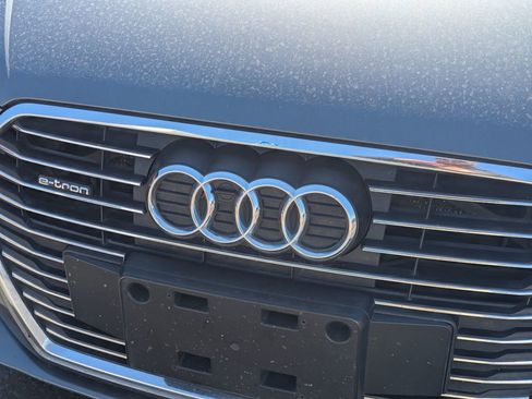 Used 2018 Audi A3 e-tron Premium w/ Sport Package image 10