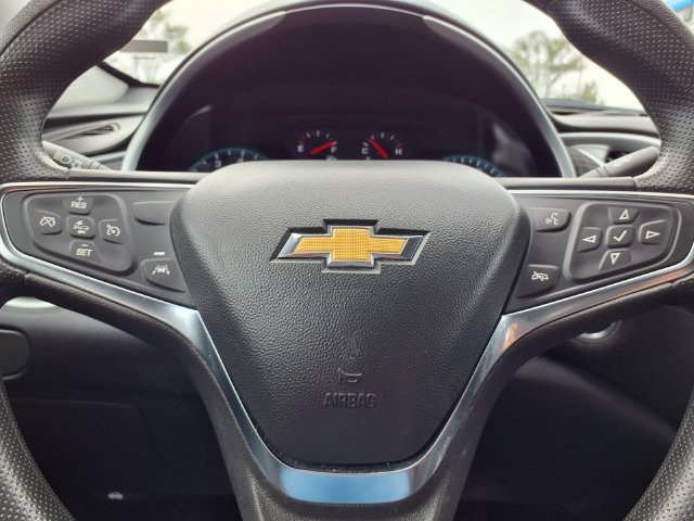 Used 2025 Chevrolet Malibu LT FWD image 15