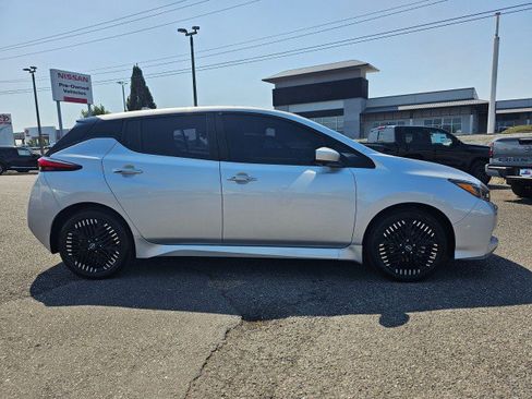 Certified 2024 Nissan Leaf SV Plus FWD image 2