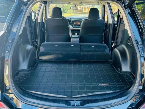 Used 2016 Toyota RAV4 XLE image 24