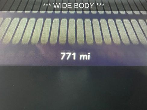 Used 2023 Dodge Challenger SRT Hellcat image 16