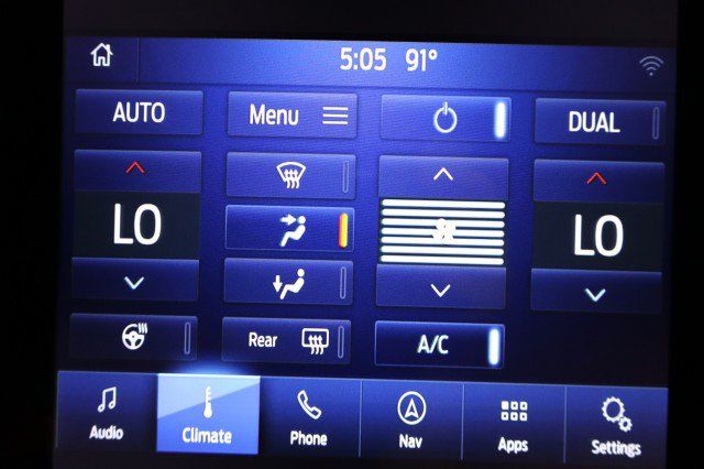 Used 2019 Ford F150 Platinum w/ Equipment Group 701A Luxury AWD/4WD image 52