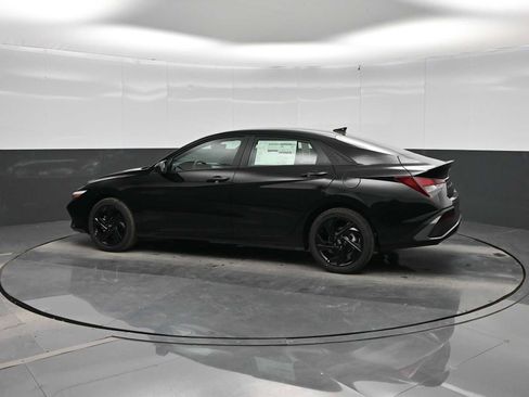 New 2026 Hyundai Elantra Sport FWD image 6
