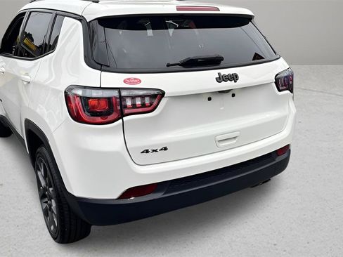 Used 2021 Jeep Compass Latitude AWD/4WD image 4