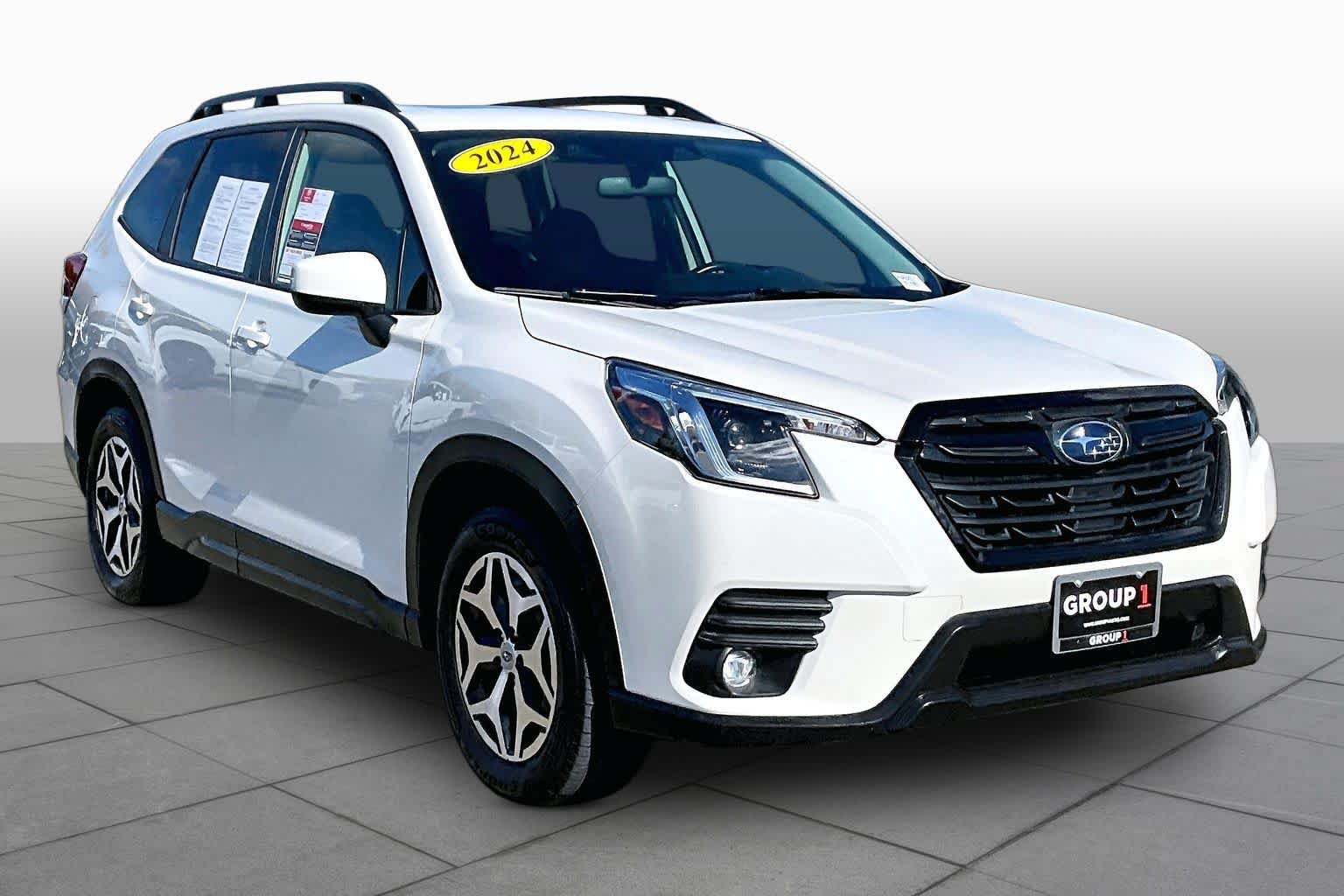 Used 2024 Subaru Forester Premium AWD/4WD image 2