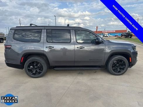 Used 2023 Jeep Wagoneer Series II image 8