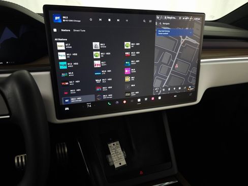 Used 2023 Tesla Model X image 22