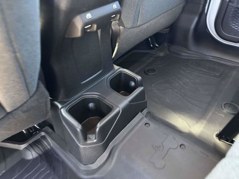 Used 2024 Jeep Wrangler Unlimited Sport AWD/4WD image 13