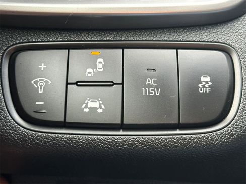 Used 2019 Kia Sorento SX image 22