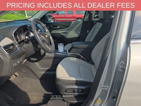 Used 2020 Chevrolet Equinox LT FWD image 3