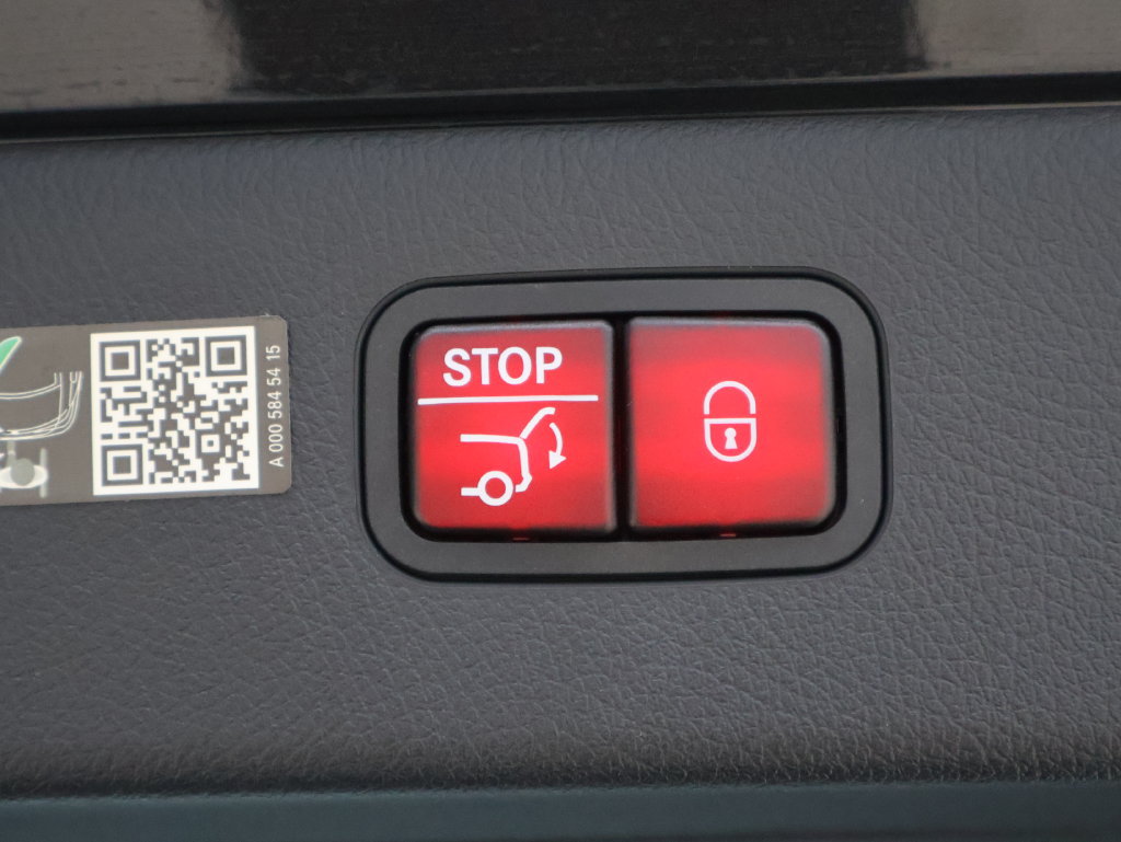 Certified 2024 Mercedes-Benz EQS 580 4MATIC Sedan image 18