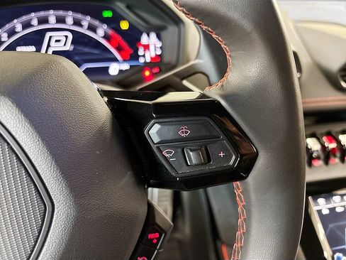 Used 2024 Lamborghini Huracan Tecnica RWD image 18