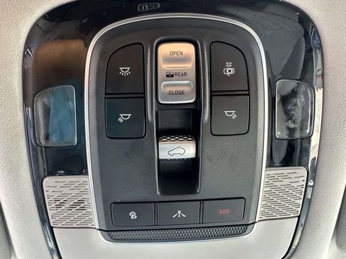 Used 2022 Hyundai Palisade Calligraphy w/ Cargo Package image 37