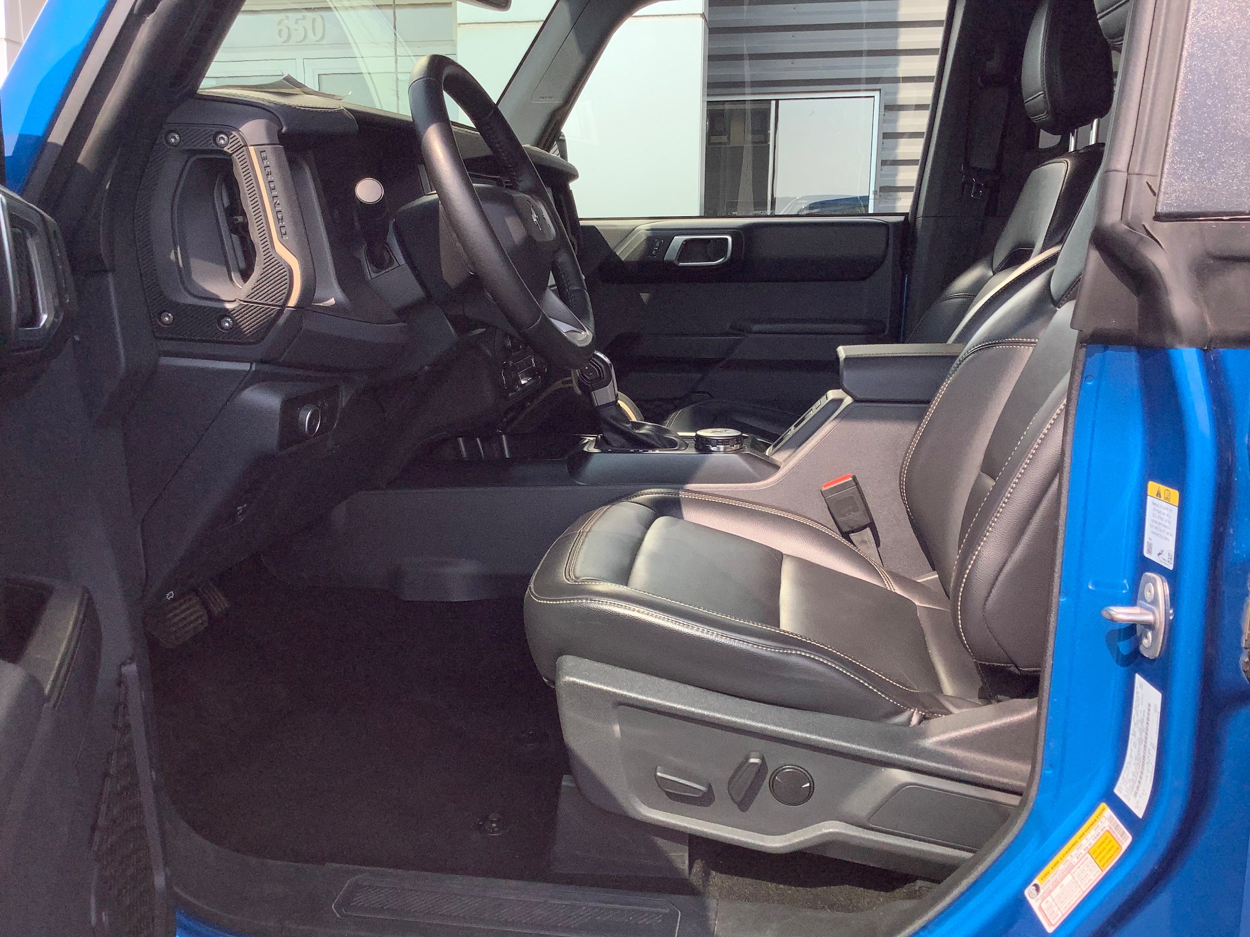 Used 2025 Ford Bronco Badlands AWD/4WD image 7