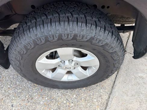 Used 2013 Nissan Frontier SV RWD image 19
