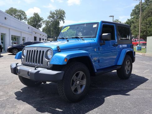 Used 2015 Jeep Wrangler Sport AWD/4WD image 3