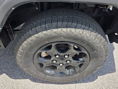 Used 2022 Jeep Wrangler Sport AWD/4WD image 11