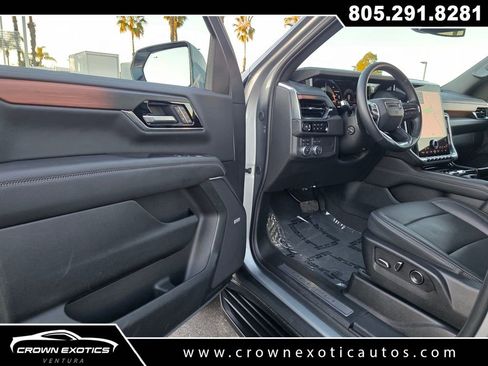 Used 2025 GMC Yukon XL Denali image 36