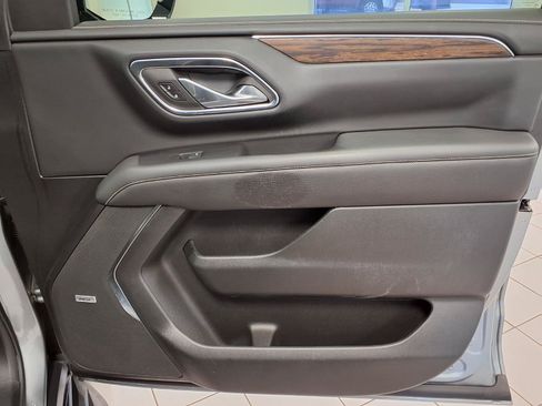 Used 2023 Chevrolet Tahoe Premier RWD image 12