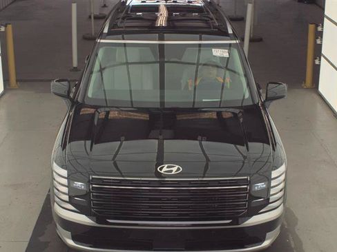 Used 2026 Hyundai Palisade Calligraphy AWD/4WD image 2