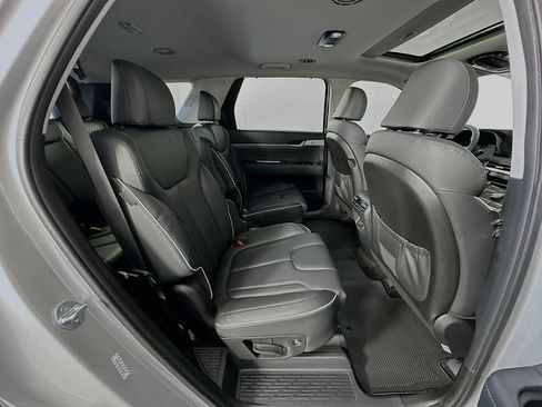 Used 2023 Hyundai Palisade SEL w/ Premium Package FWD image 29