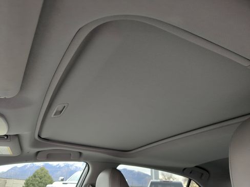 Used 2019 Toyota Camry SE w/ Audio Package image 14