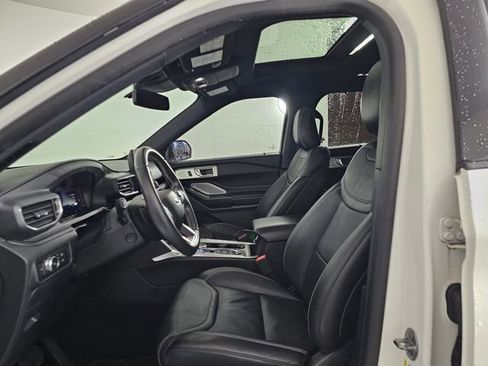 Used 2020 Ford Explorer ST w/ ST Street Pack image 25