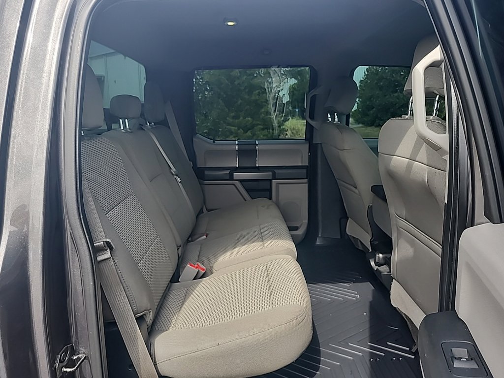 Used 2016 Ford F150 XLT RWD image 35