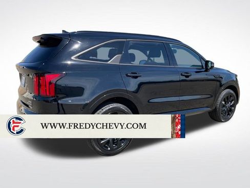 Used 2023 Kia Sorento SX AWD/4WD image 5
