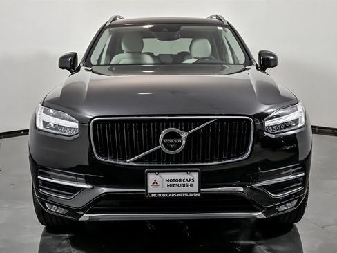 Used 2018 Volvo XC90 T6 Momentum w/ Convenience Package AWD/4WD image 4