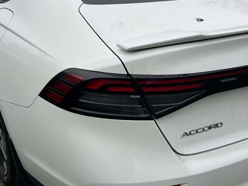 Used 2023 Honda Accord EX image 9