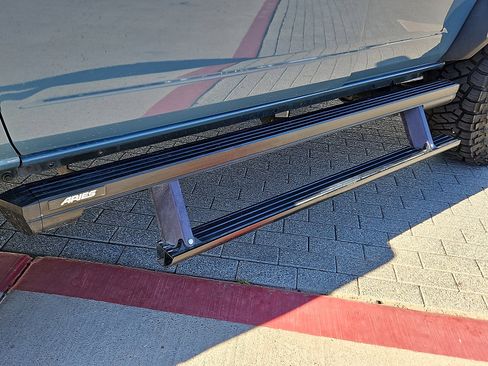 Used 2021 Ford Bronco Badlands image 7