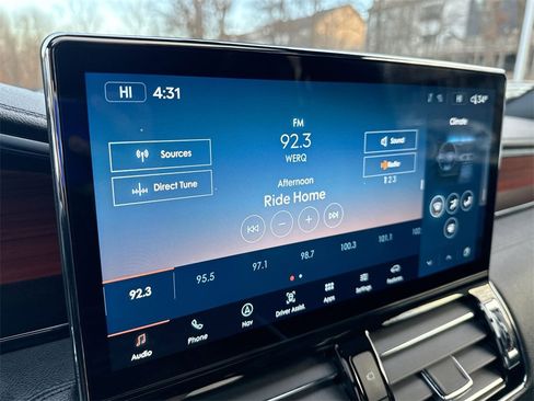 Used 2023 Lincoln Navigator Reserve image 12