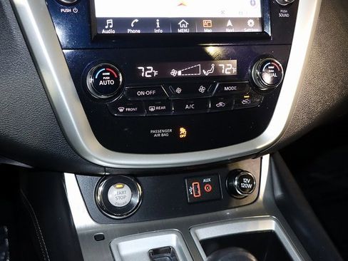 Used 2018 Nissan Murano S image 22