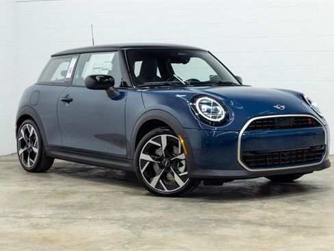 Used 2025 MINI Cooper S image 4