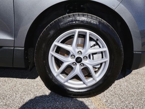 Used 2023 Ford Edge SEL w/ Convenience Package image 29