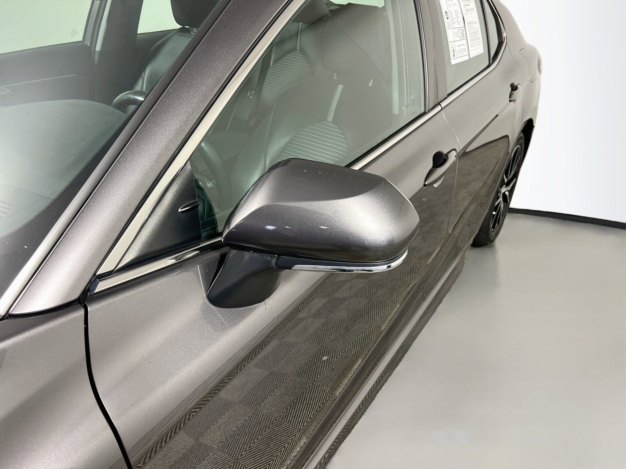 Used 2023 Toyota Camry SE FWD image 13
