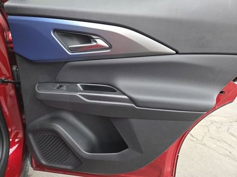 New 2026 Chevrolet Equinox EV LT FWD image 25