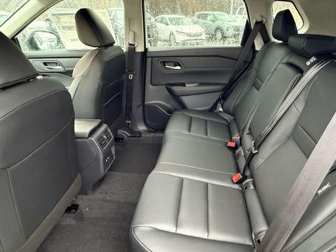 New 2026 Nissan Rogue SV AWD/4WD image 13