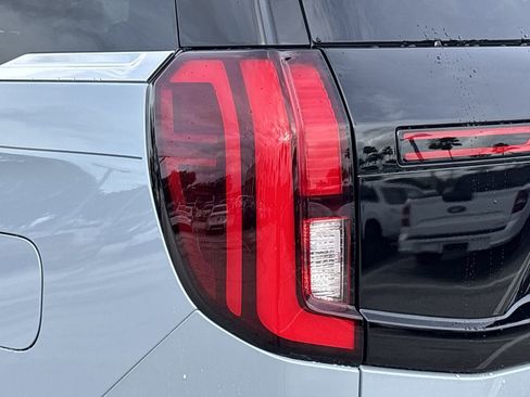 New 2025 Ford Expedition Platinum image 7