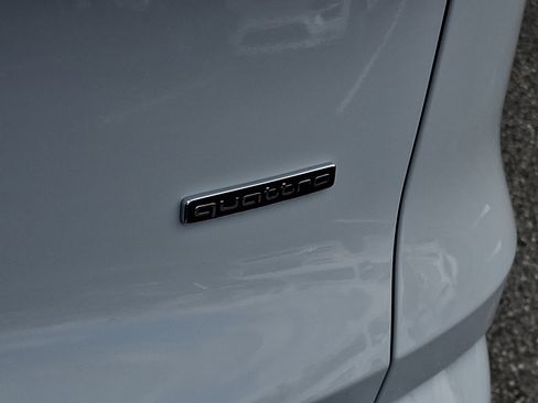 Certified 2025 Audi Q5 Premium w/ Convenience Package image 34