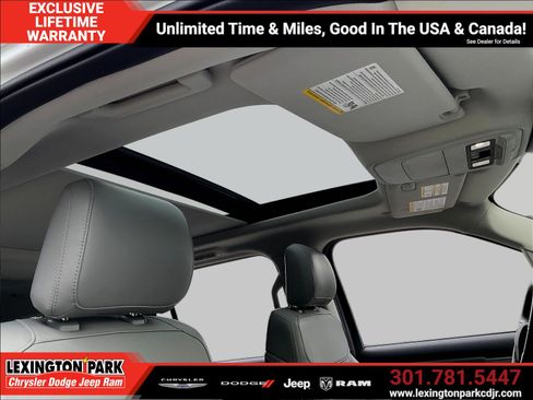 Used 2025 Ford Expedition Active AWD/4WD image 27