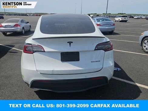 Used 2022 Tesla Model Y Performance image 3