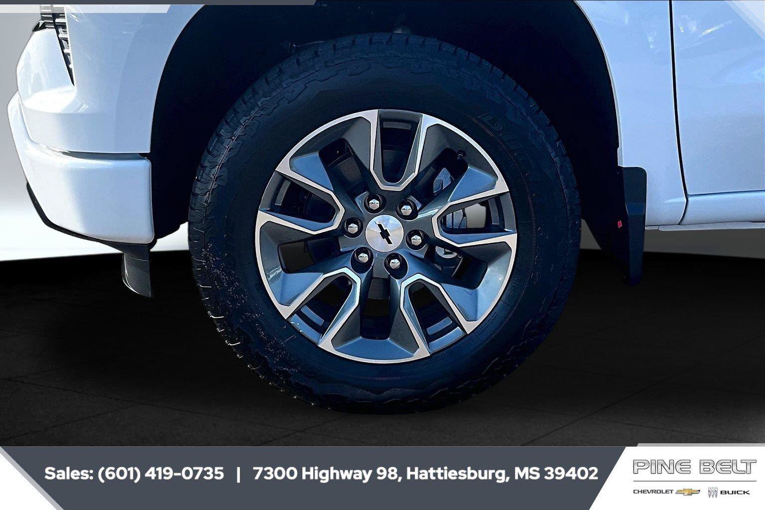 New 2026 Chevrolet Silverado 1500 RST w/ Z71 Off-Road Package AWD/4WD image 8