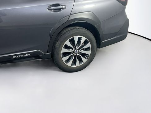 Used 2023 Subaru Outback Limited image 31